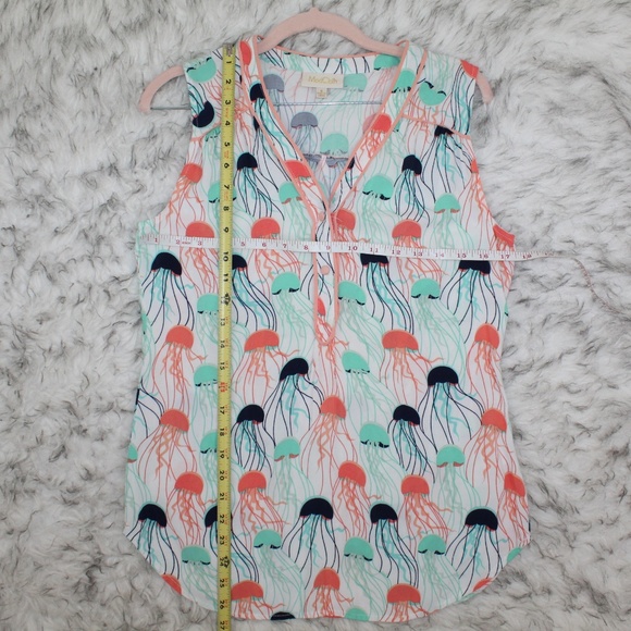 SOLD ModCloth Jelly Fish Front Button Top - Picture 3 of 8